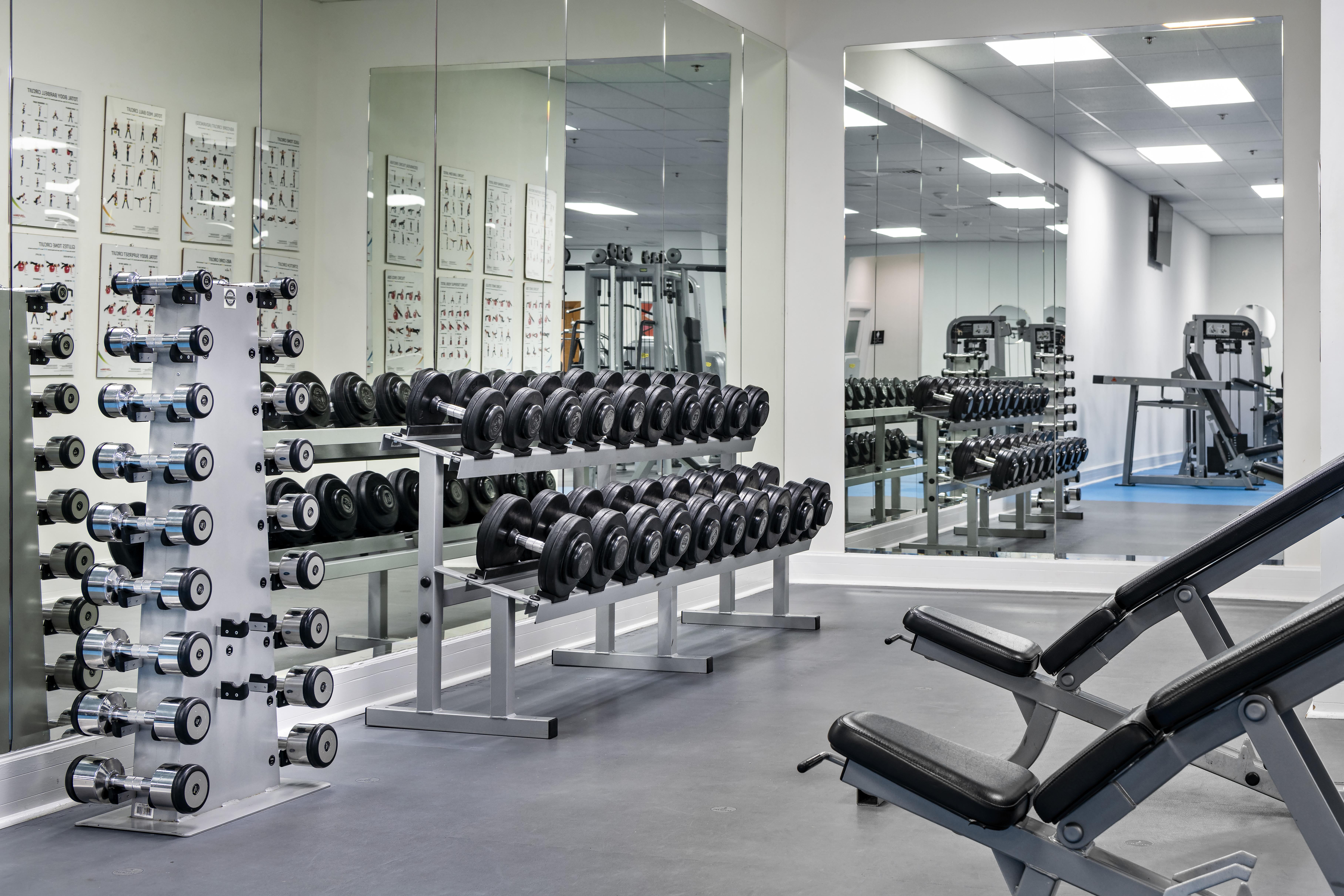 Отель Pan Pacific Перт Экстерьер фото A typical gym